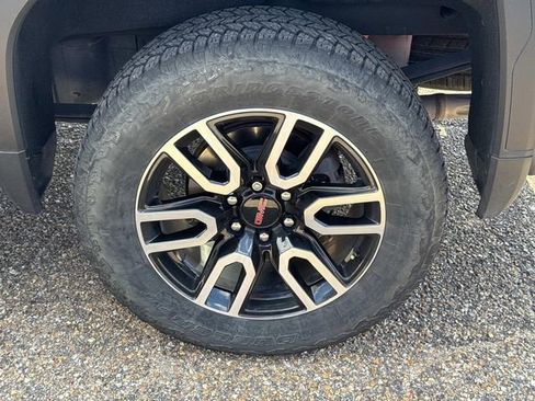 Used 2021 GMC Sierra 1500 AT4 w/ AT4 Preferred Package image 5