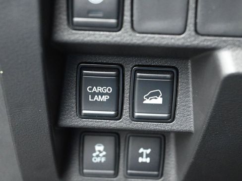 Used 2024 Nissan Frontier PRO-4X w/ Technology Package image 16