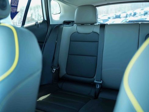 Used 2024 Chevrolet Trax ACTIV FWD image 36