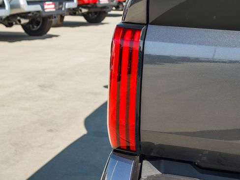 New 2026 Toyota Tundra SR5 image 8