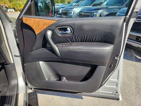 Used 2022 Nissan Armada SL image 37