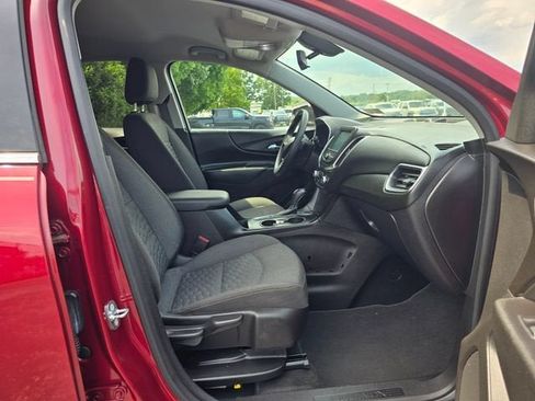 Used 2018 Chevrolet Equinox LT AWD/4WD image 16