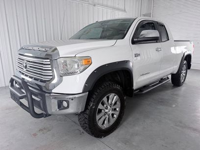 Used 2017 Toyota Tundra Limited w/ Limited Premium Package