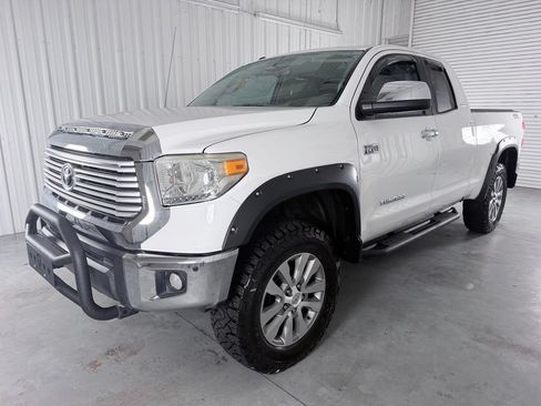 Used 2017 Toyota Tundra Limited w/ Limited Premium Package AWD/4WD image 1