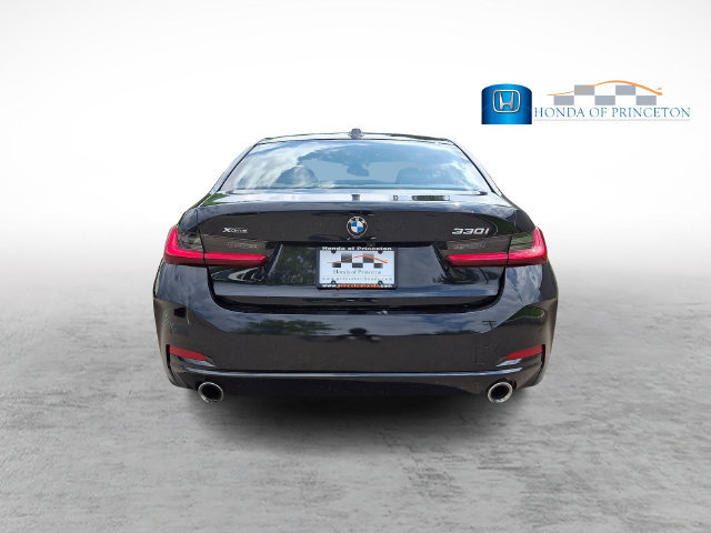 Used 2023 BMW 330i xDrive Sedan w/ Premium Package AWD/4WD image 5