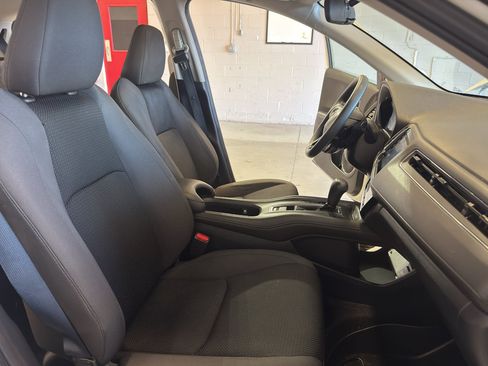 Used 2019 Honda HR-V EX image 23