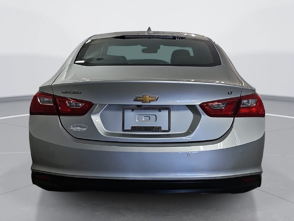 Used 2016 Chevrolet Malibu LT w/ Driver Confidence Package FWD image 5