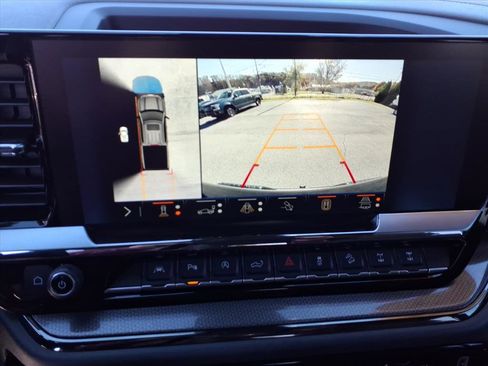 Used 2025 Chevrolet Silverado 1500 ZR2 w/ Technology Package AWD/4WD image 25