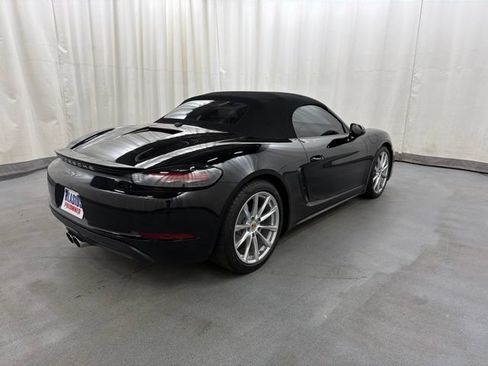 Used 2019 Porsche 718 Boxster RWD image 6