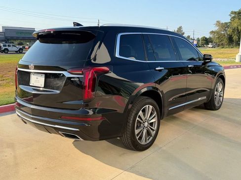 Used 2021 Cadillac XT6 Premium Luxury FWD image 6