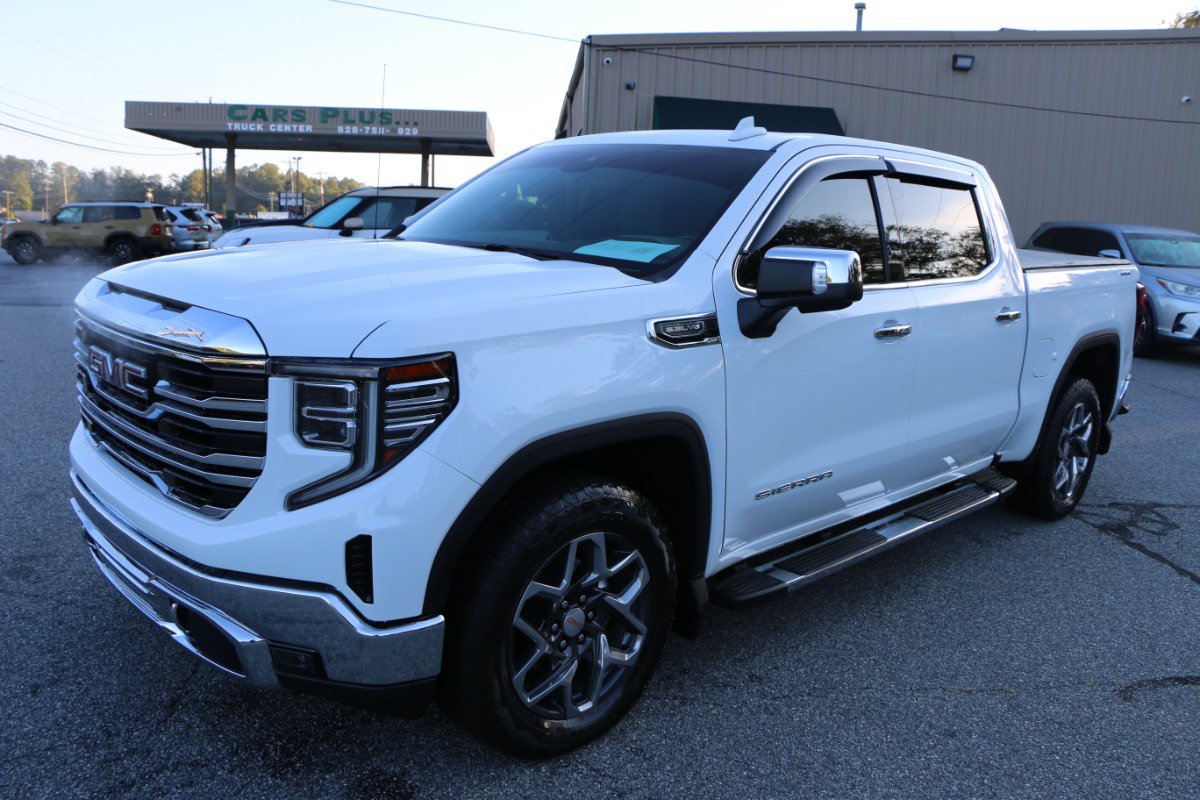 Used 2024 GMC Sierra 1500 SLT w/ SLT Convenience Package AWD/4WD image 1