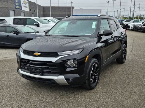 Used 2023 Chevrolet TrailBlazer LT AWD/4WD image 8
