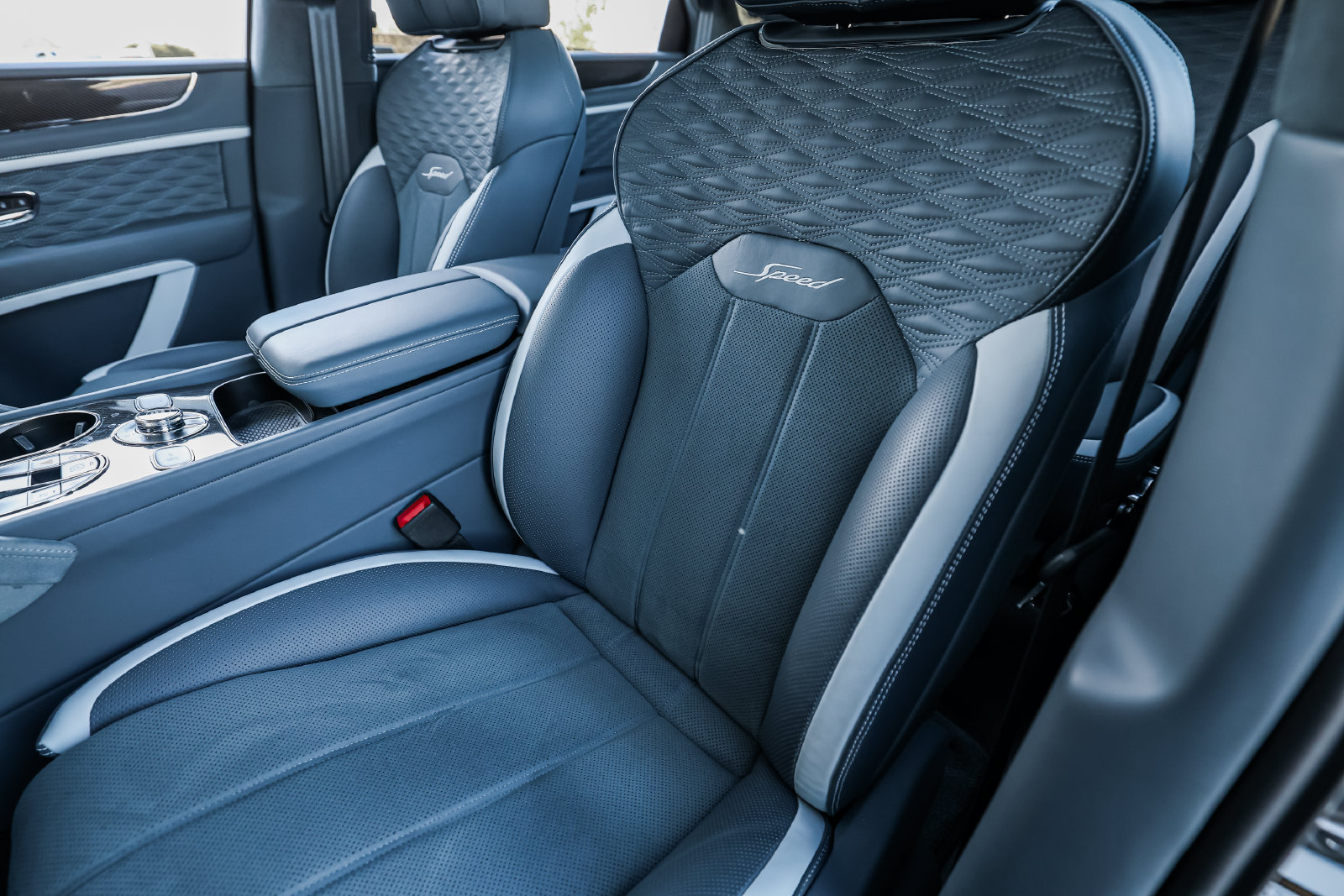 Certified 2026 Bentley Bentayga Speed AWD/4WD image 29