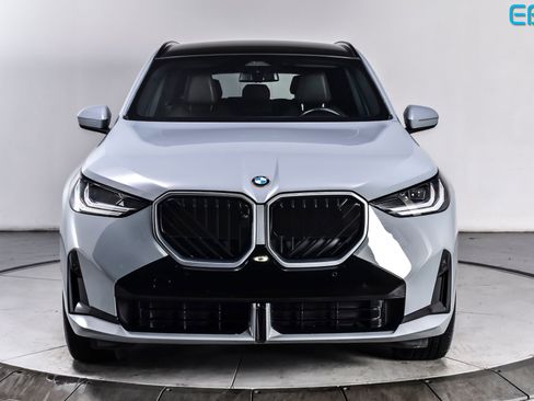 Used 2025 BMW X3 xDrive30i w/ Premium Package image 7