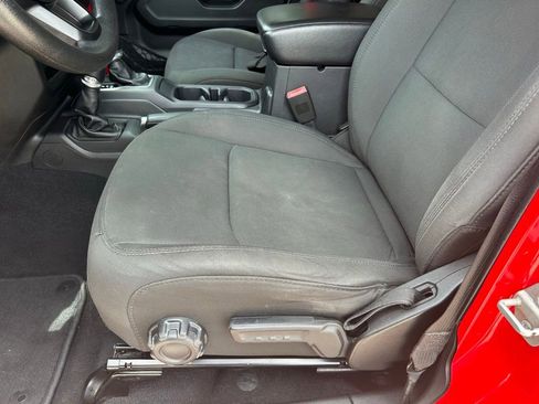 Used 2018 Jeep Wrangler Unlimited Sport AWD/4WD image 47