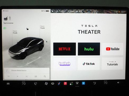 Used 2026 Tesla Model Y 2WD image 40