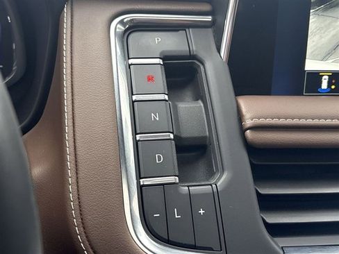 Certified 2023 Chevrolet Tahoe High Country w/ Premium Package 2 image 16