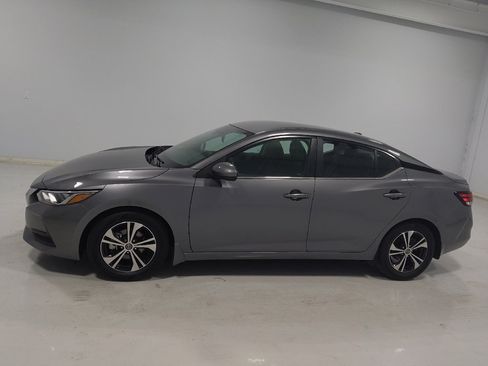 Used 2021 Nissan Sentra SV FWD image 2