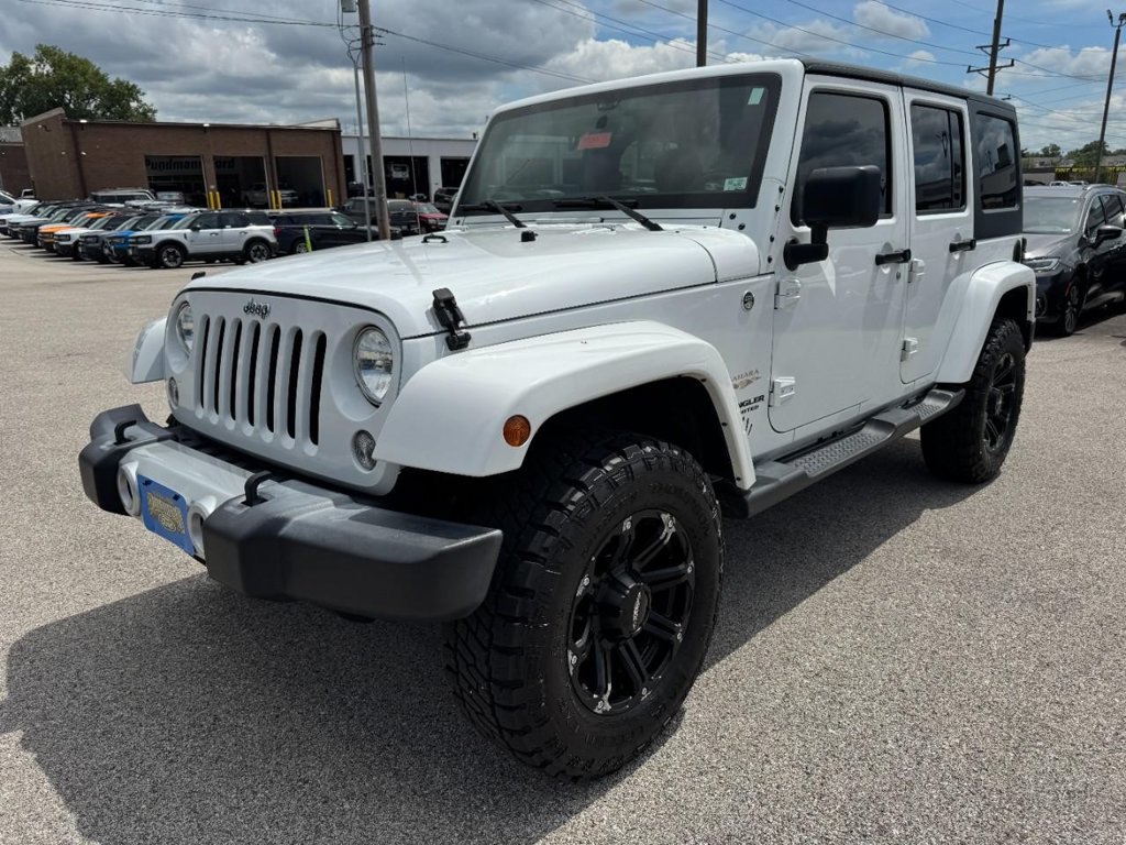 Used 2015 Jeep Wrangler Unlimited Sahara AWD/4WD image 8
