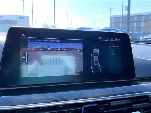 Used 2020 BMW 540i w/ Premium Package image 28