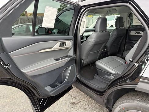 New 2026 Ford Explorer Active w/ Active Comfort Package AWD/4WD image 10