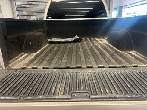Used 2005 Chevrolet Silverado 2500 LT w/ Heavy-Duty Power Package AWD/4WD image 9