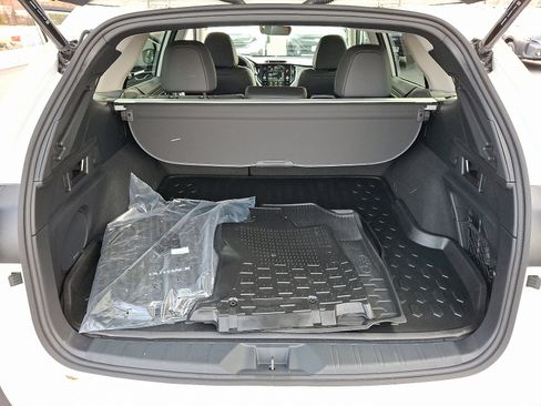 Certified 2025 Subaru Outback Limited XT image 29