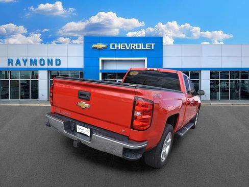 Used 2015 Chevrolet Silverado 1500 LT w/ LT Convenience Package AWD/4WD image 3