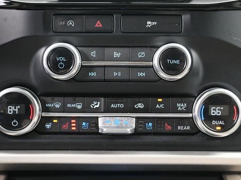 Used 2024 Ford Expedition Max Limited image 18