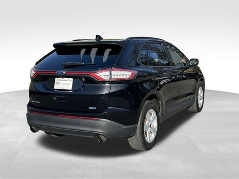 Used 2018 Ford Edge SE image 5