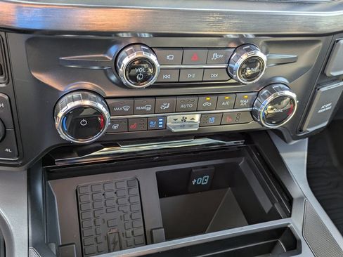 New 2026 Ford F450 Lariat w/ Lariat Ultimate Package AWD/4WD image 16
