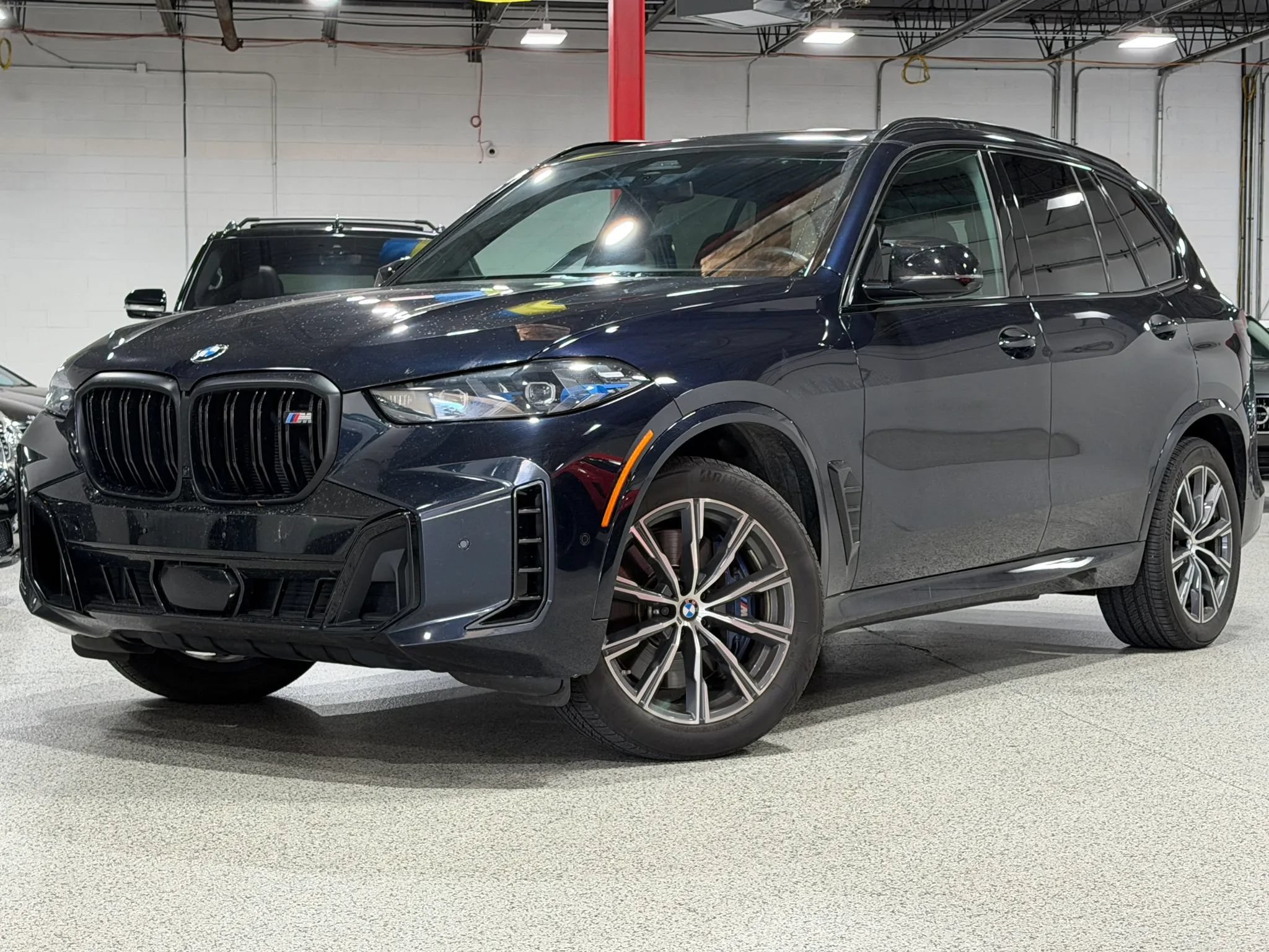 Used 2025 BMW X5 M60i w/ Climate Comfort Package AWD/4WD image 2