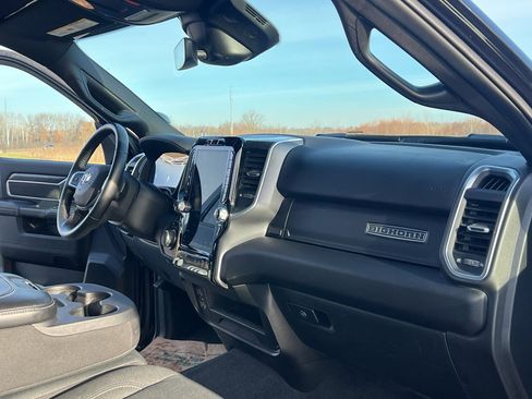 Used 2024 RAM 2500 Big Horn w/ Night Edition image 32