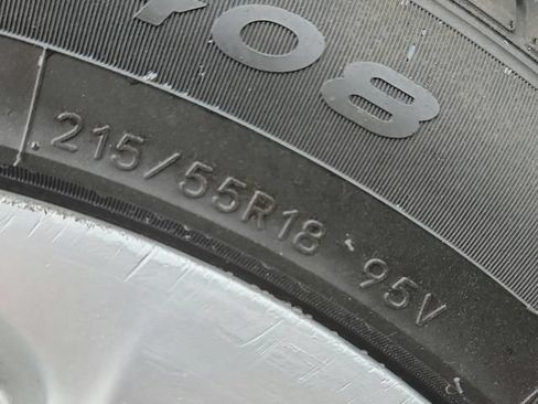 Used 2016 Buick Encore FWD image 46
