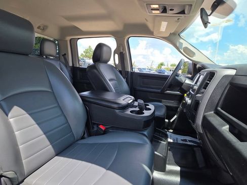 Used 2022 RAM 1500 Tradesman w/ Chrome Appearance Group AWD/4WD image 13