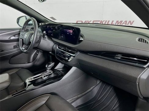 Used 2024 Buick Envista Avenir image 39