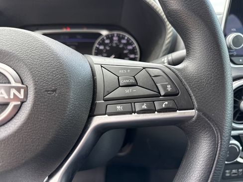 Certified 2025 Nissan Sentra SV FWD image 23