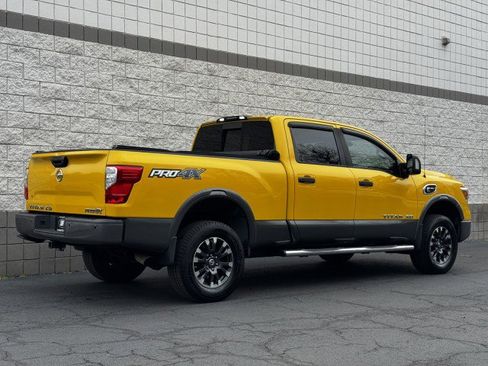 Used 2016 Nissan Titan PRO-4X w/ Pro-4x Convenience Package image 3