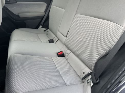 Used 2018 Subaru Forester 2.5i Premium image 14