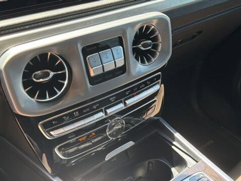 Used 2022 Mercedes-Benz G 550 image 27