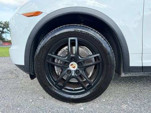 Used 2014 Porsche Cayenne AWD/4WD image 21