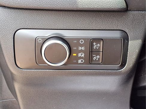 Used 2025 Ford Escape ST-Line FWD image 19