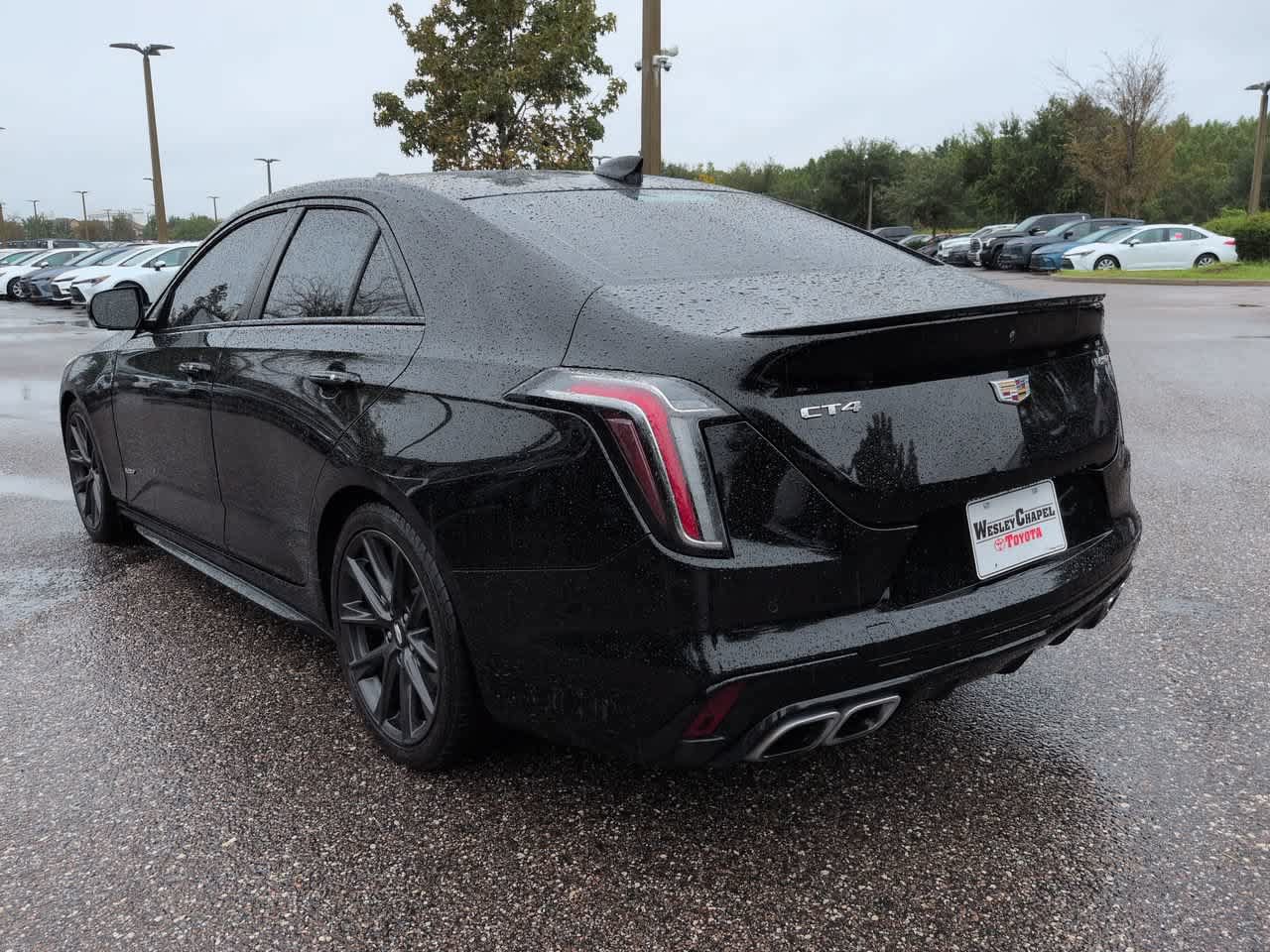 Used 2021 Cadillac CT4 V w/ Technology Package RWD image 4