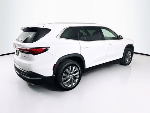 Used 2025 Buick Enclave Preferred image 9