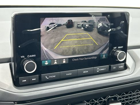 Used 2025 Honda Accord SE image 16