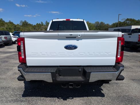 Used 2026 Ford F350 Lariat w/ Lariat Ultimate Package AWD/4WD image 5