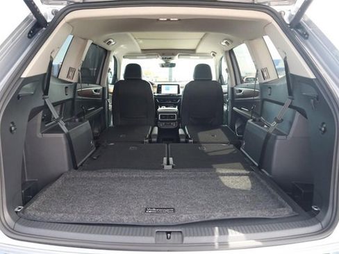 New 2026 Volkswagen Atlas SE image 9