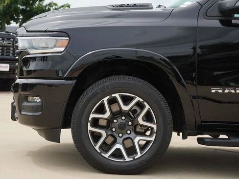 Used 2025 RAM 1500 Laramie w/ Sport Appearance Package AWD/4WD image 5