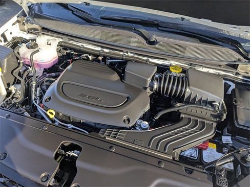 New 2026 Chrysler Pacifica Limited image 36