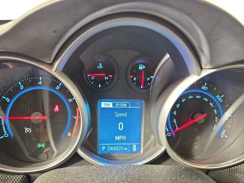 Used 2014 Chevrolet Cruze LT FWD image 16